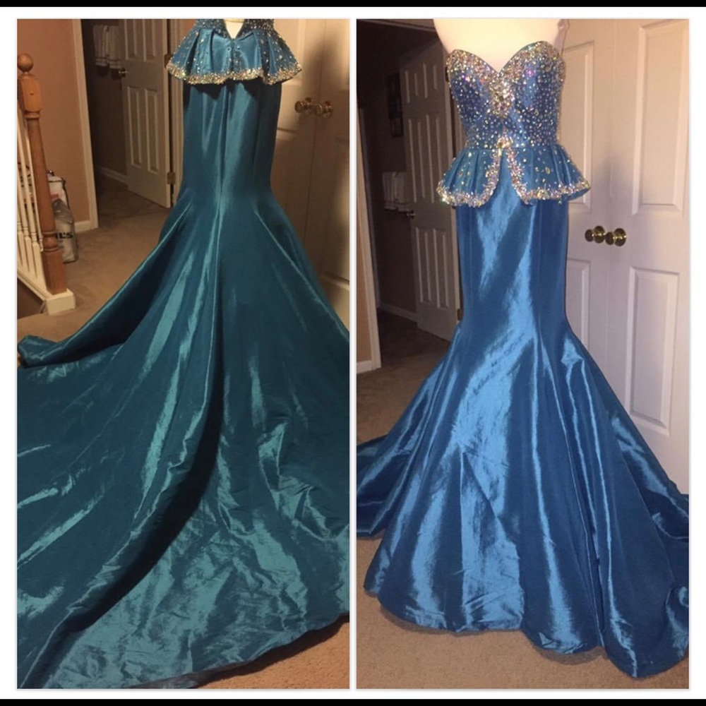 Pageant dress